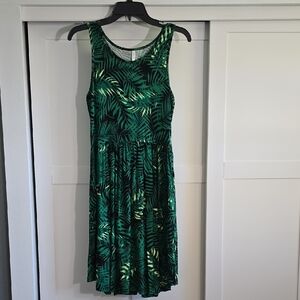 Green Leaf Print Sleeveless Dress